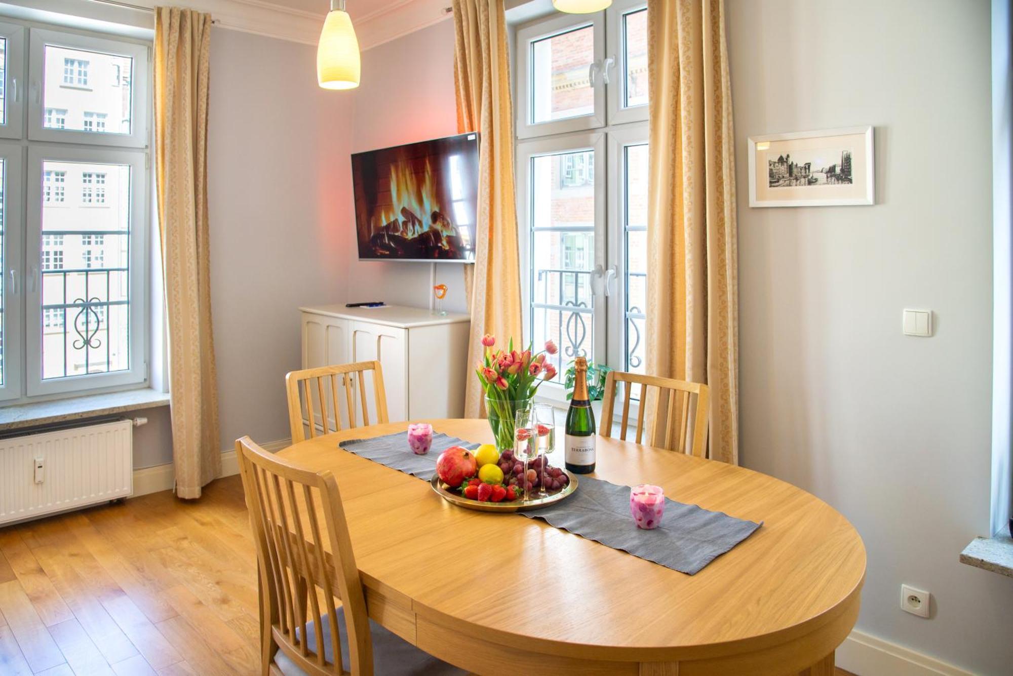 Apartamenty Szlachecki I Pod Artusem Гданск Екстериор снимка
