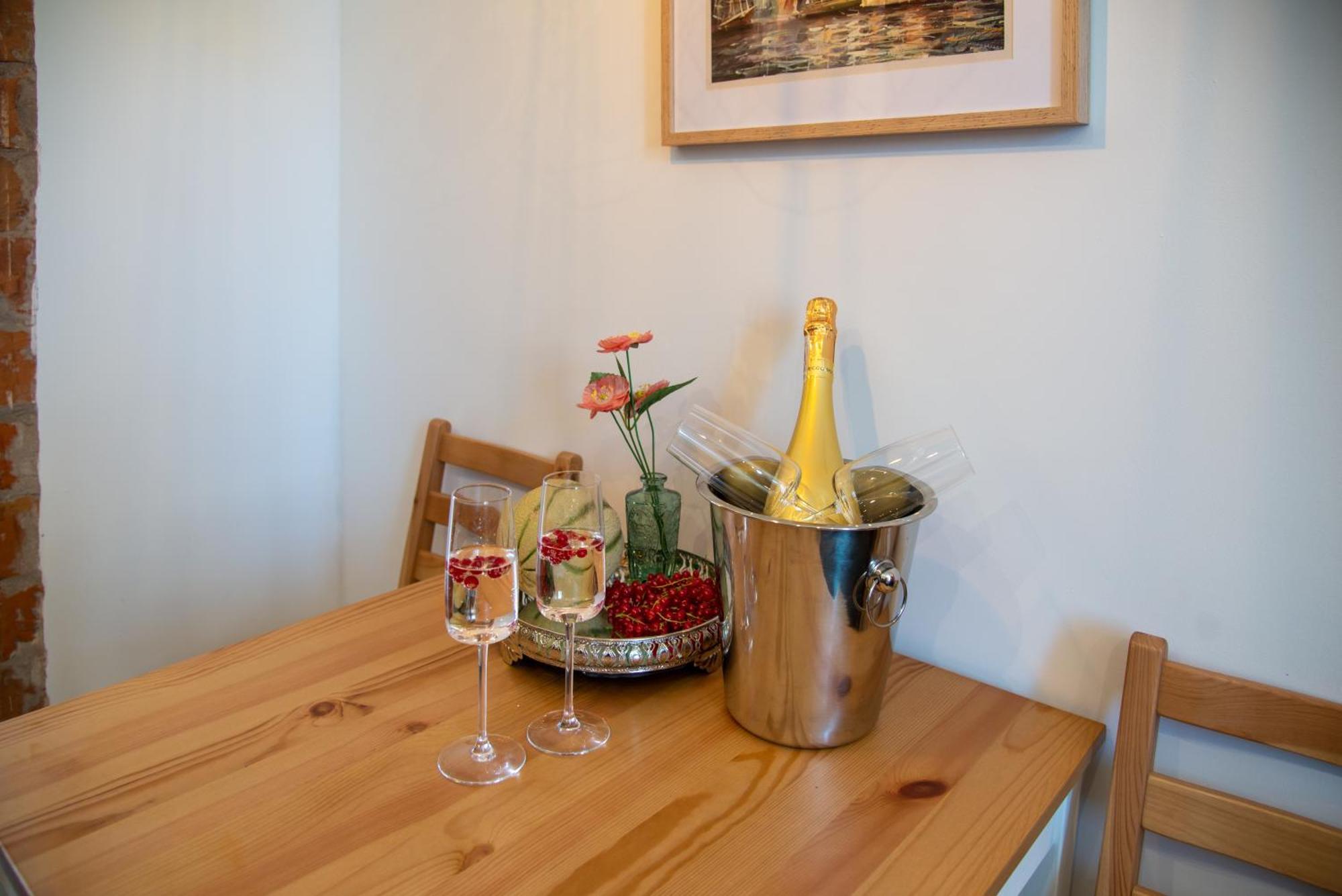 Apartamenty Szlachecki I Pod Artusem Гданск Екстериор снимка